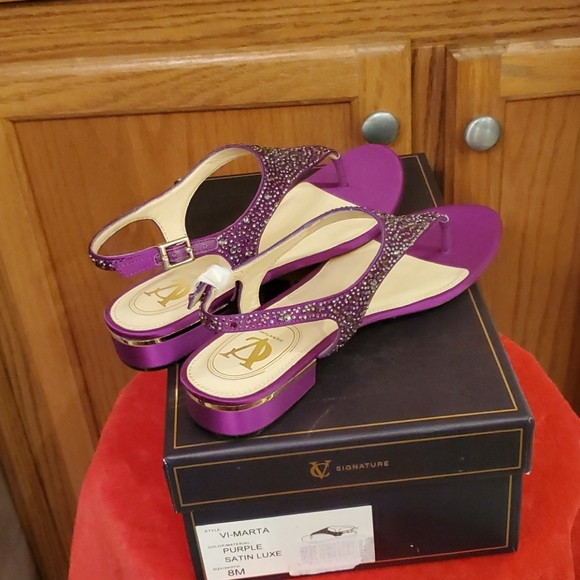 Sandals - Picture 3 of 3